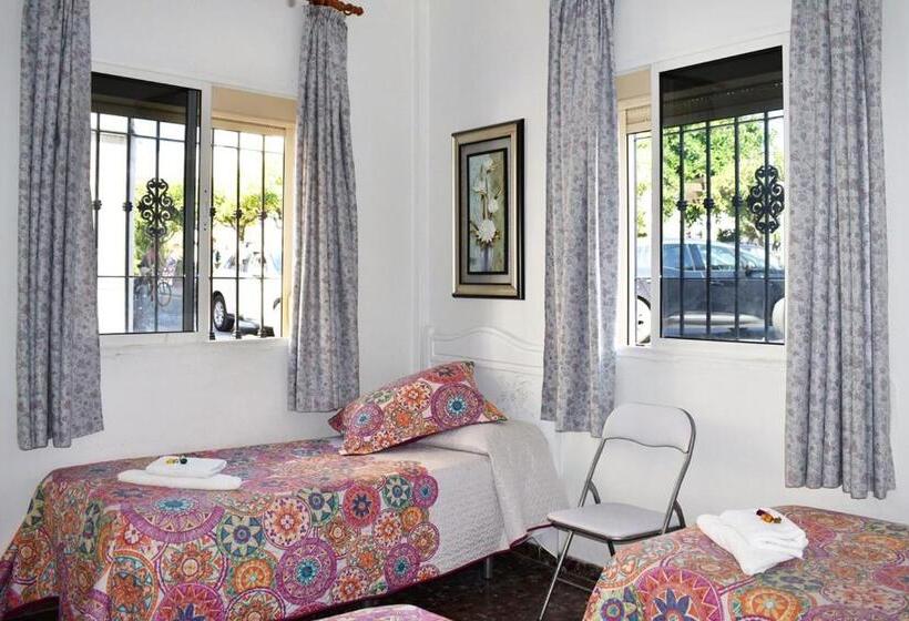 پانسیون Hostal Sol Y Mar