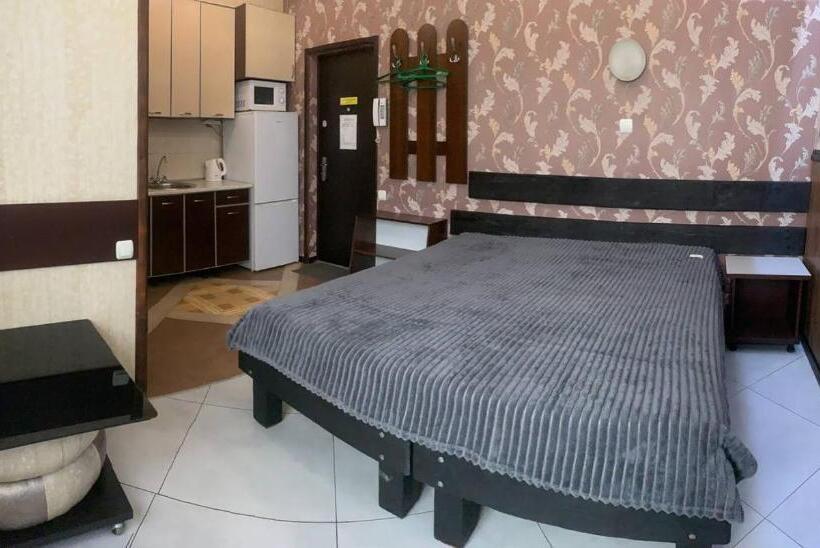 פנסיון Na Bukovinskoy Guest House
