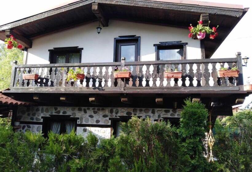پانسیون Oasis Guest House