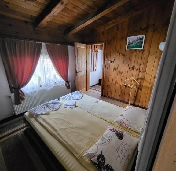 پانسیون Oasis Guest House