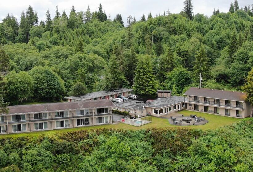 Astoria Crest Motel