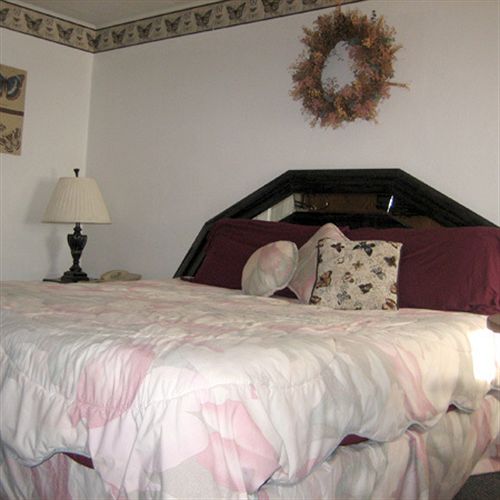 Crestview Motel