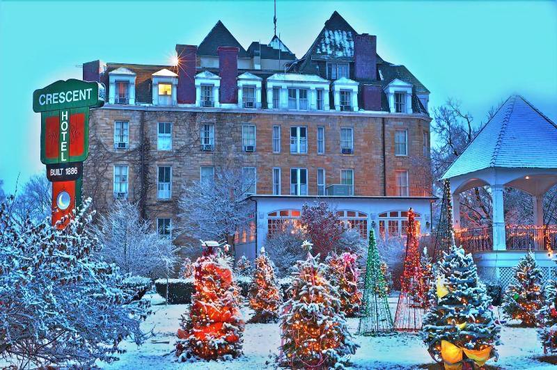 1886 Crescent Hotel And Spa