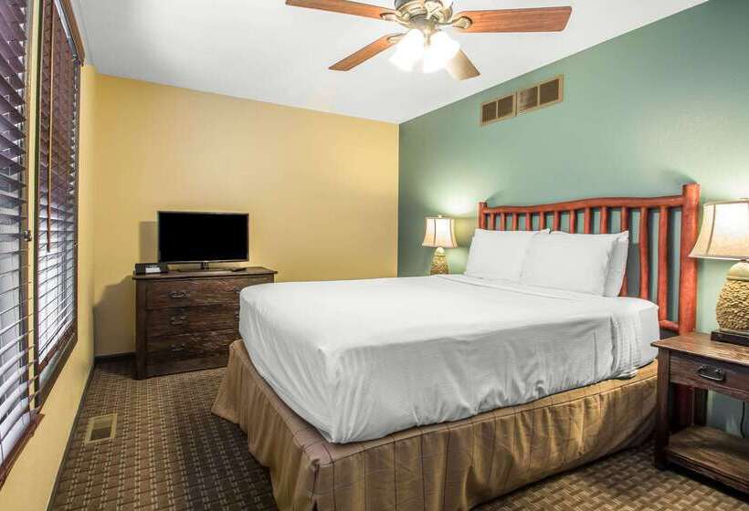 هتل Bluegreen Christmas Mountain Village, An Ascend Resort