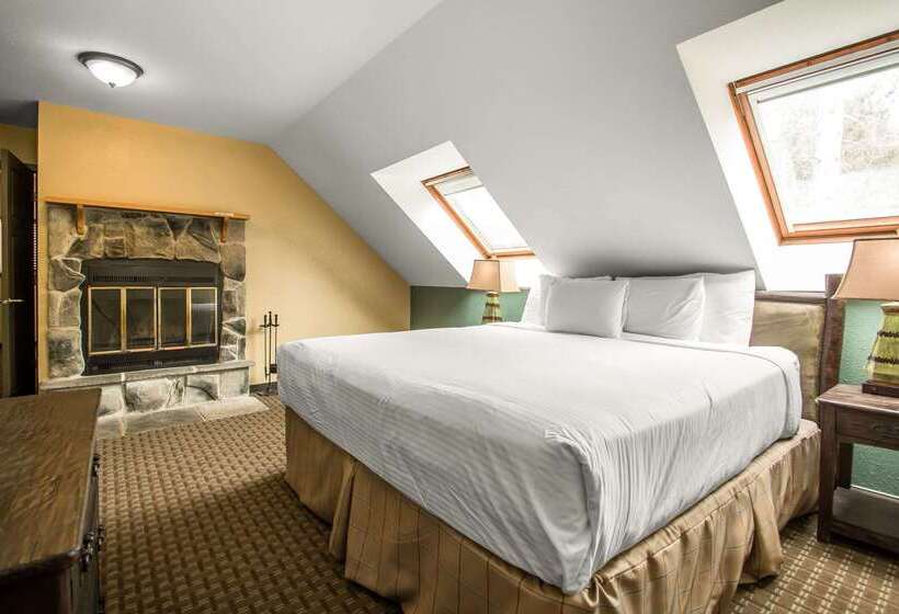هتل Bluegreen Christmas Mountain Village, An Ascend Resort