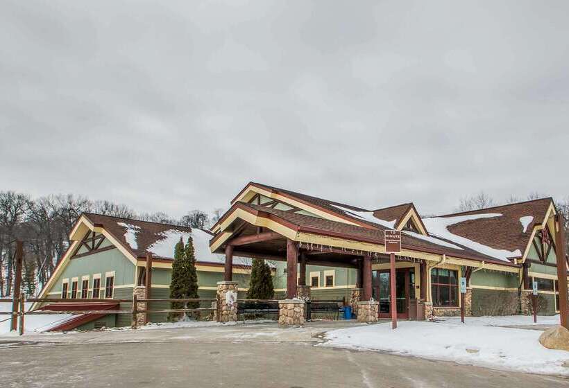 هتل Bluegreen Christmas Mountain Village, An Ascend Resort