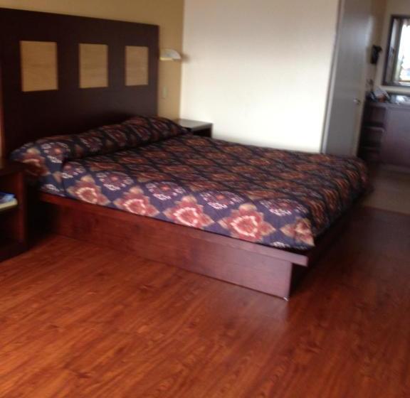 فندق Budget Inn Santa Ana