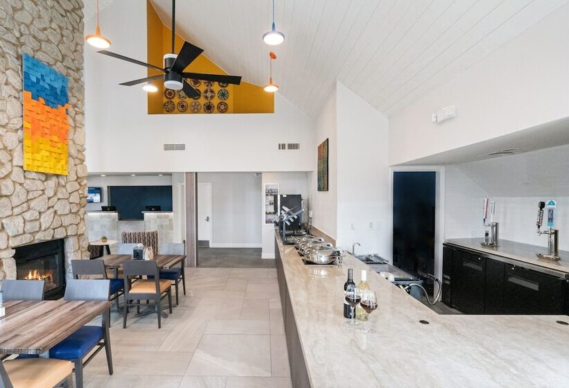 هتل Chase Suite  El Paso