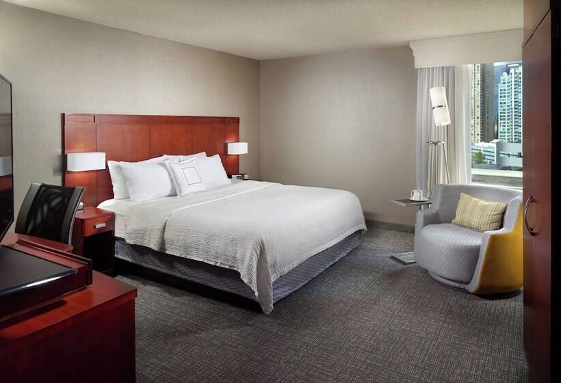 هتل Courtyard By Marriott Atlanta Buckhead