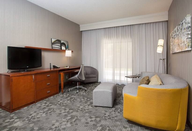 酒店 Courtyard By Marriott Boston Westborough