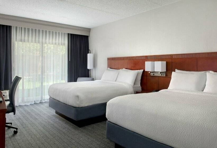 هتل Courtyard By Marriott Baltimore Hunt Valley