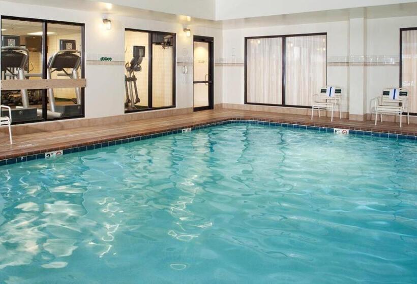 호텔 Courtyard By Marriott Cleveland Westlake