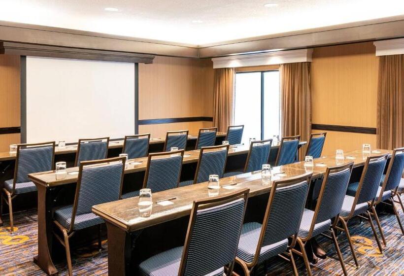فندق Country Inn & Suites By Radisson, Columbus Edinburgh