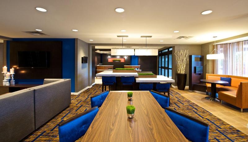 فندق Country Inn & Suites By Radisson, Columbus Edinburgh