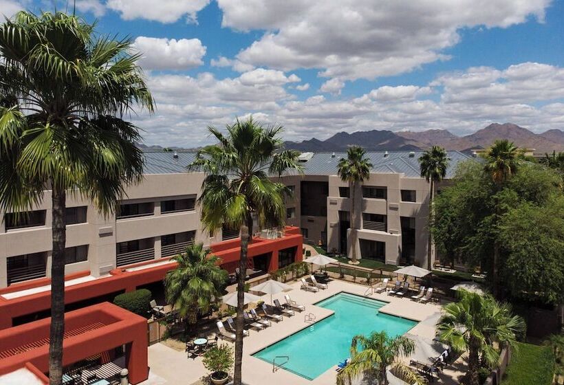 هتل Courtyard Scottsdale North