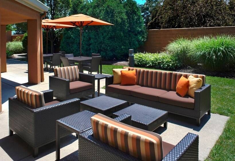 Hotel Courtyard By Marriott Toledo Rossford/perrysburg