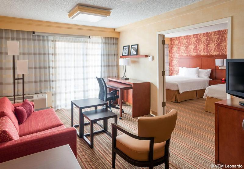 فندق Courtyard Des Moines West/clive