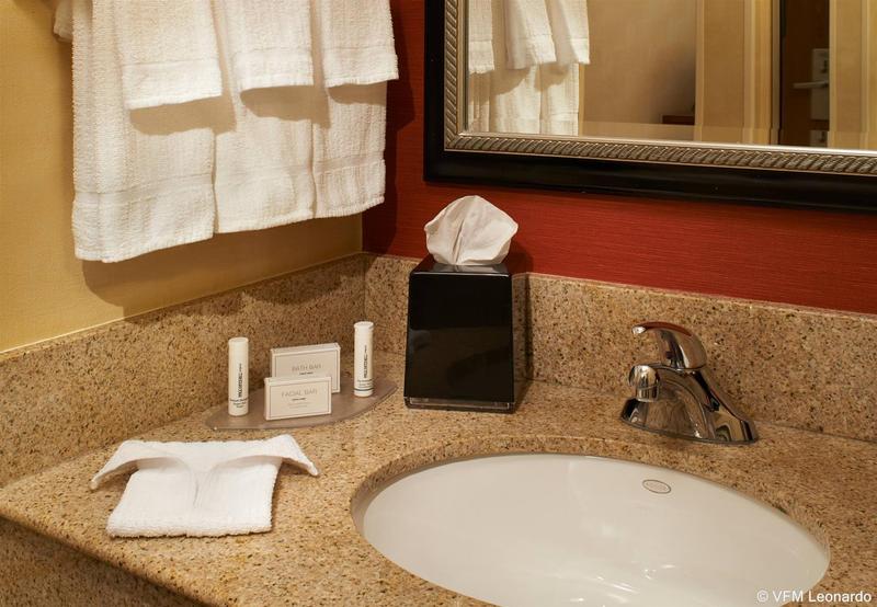 فندق Courtyard Des Moines West/clive