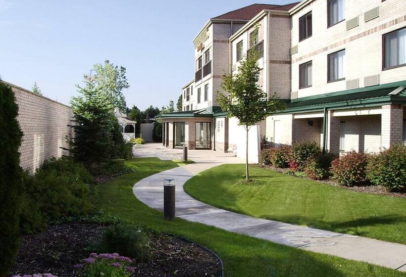 בית מלון כפרי Courtyard Detroit Brighton