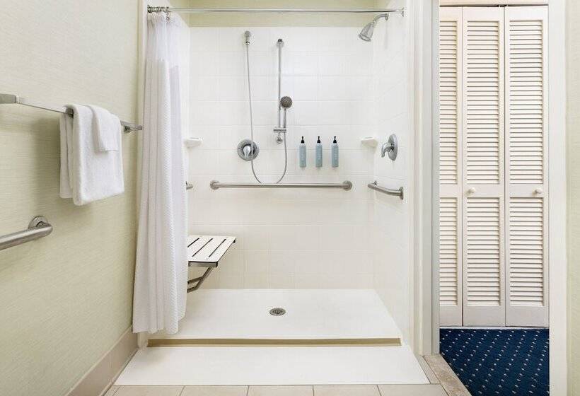 هتل Courtyard By Marriott Flint Grand Blanc