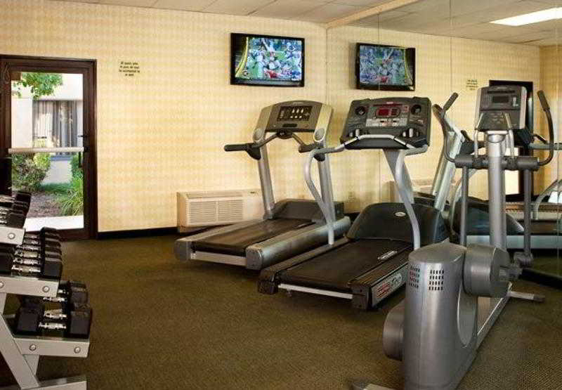 هتل Courtyard By Marriott Houston Hobby Airport