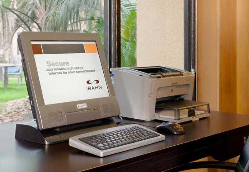 هتل Courtyard By Marriott Houston Hobby Airport