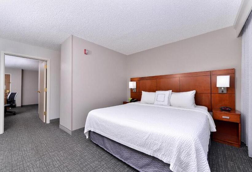 فندق Courtyard Laredo