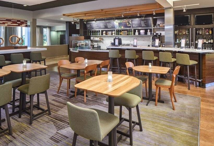 Fotos del hotel Courtyard By Marriott Orlando Airport:  25