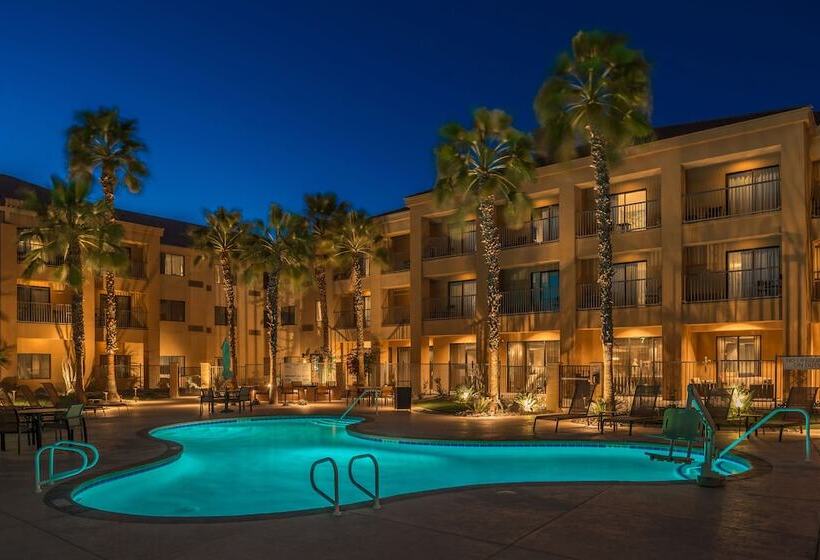 בית מלון כפרי Courtyard Palm Desert