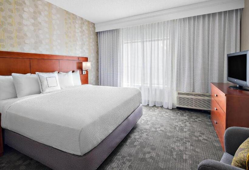 هتل Courtyard By Marriott Pittsburgh Airport