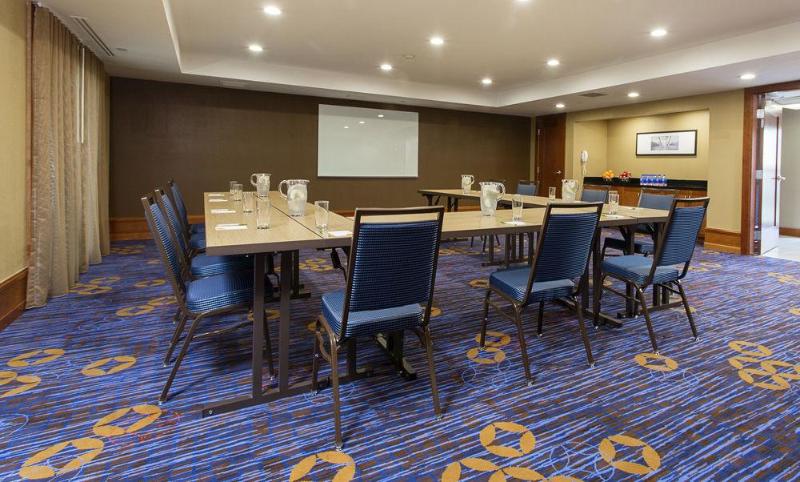 هتل Courtyard Rochester Brighton