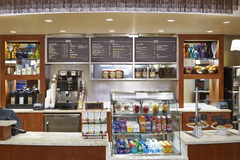 هتل Courtyard Rochester Brighton