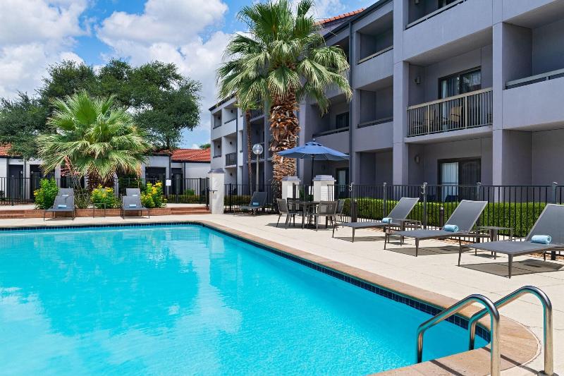 בית מלון כפרי Courtyard By Marriott San Antonio Downtown