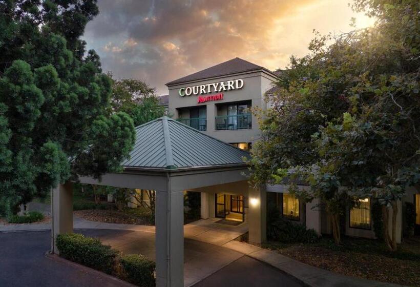 هتل Courtyard By Marriott Stockton