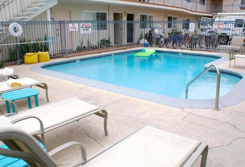 Отель Crown City Inn Coronado