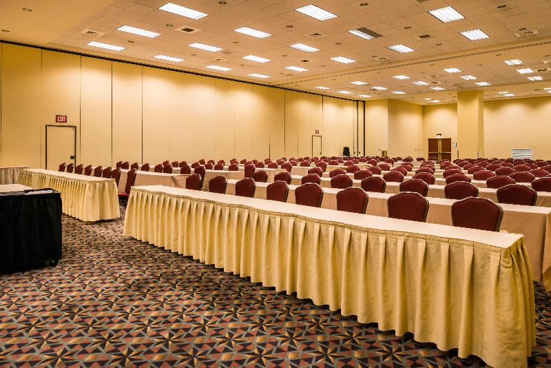 هتل Crowne Plaza Springfield Convention Center, An Ihg