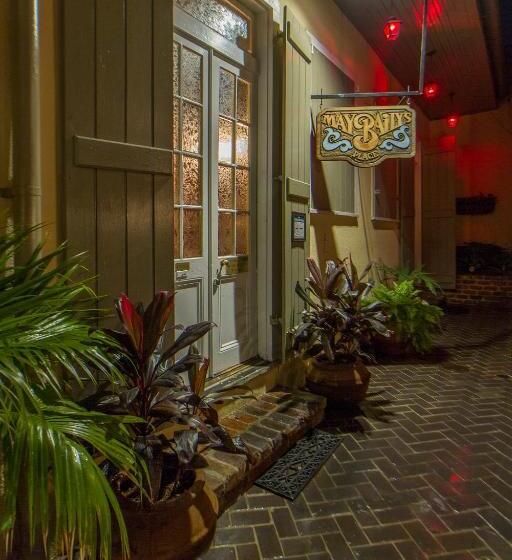 ホテル Dauphine Orleans