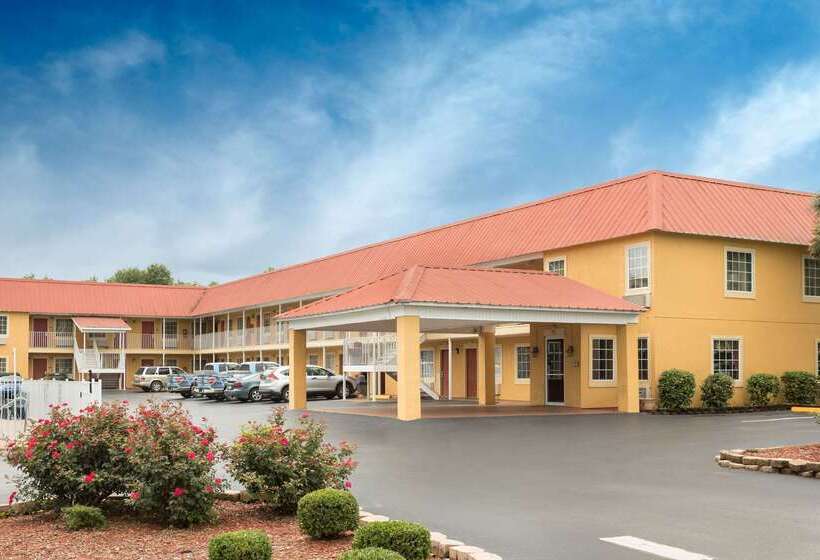 Hotel Days Inn By Wyndham Barnwell