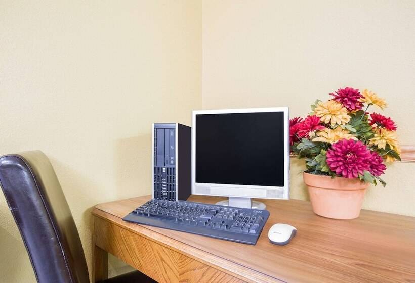 فندق Days Inn By Wyndham Butler