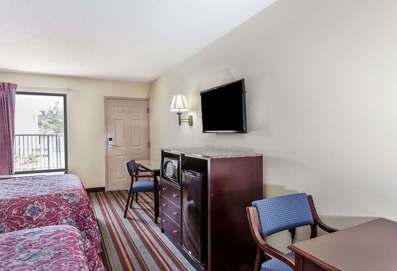 酒店 Days Inn By Wyndham Sanford