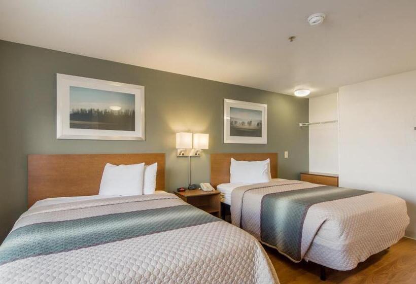 هتل Hometowne Studios By Red Roof Denver   Airport/aurora