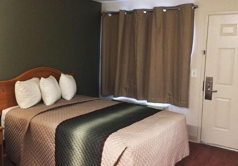 هتل Hometowne Studios By Red Roof Denver   Airport/aurora