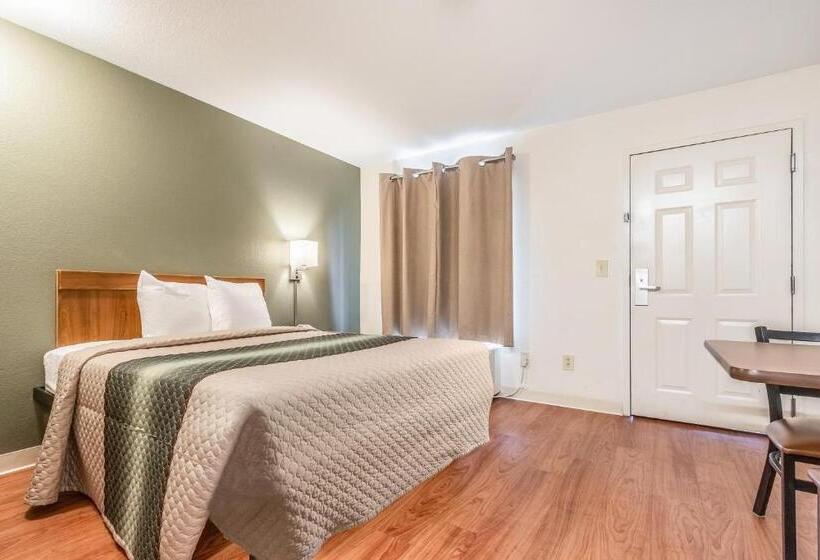 בית מלון כפרי Studio 51 Extended Stay