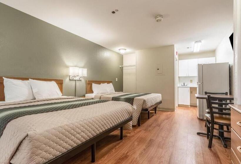 בית מלון כפרי Studio 51 Extended Stay