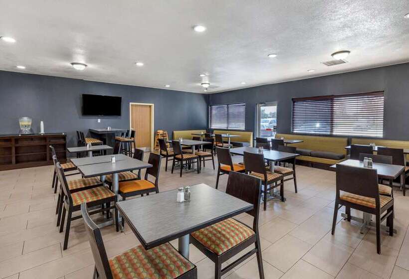 هتل Quality Inn & Suites Denver Airport  Gateway Park