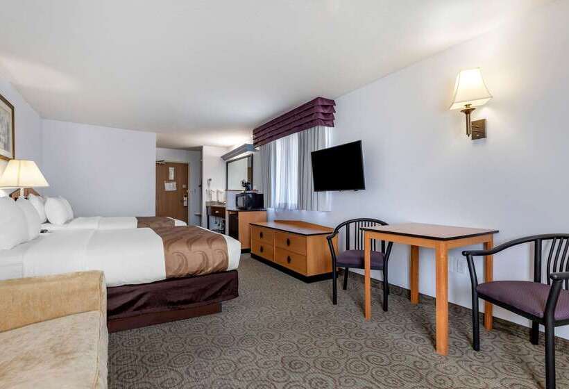 هتل Quality Inn & Suites Denver Airport  Gateway Park