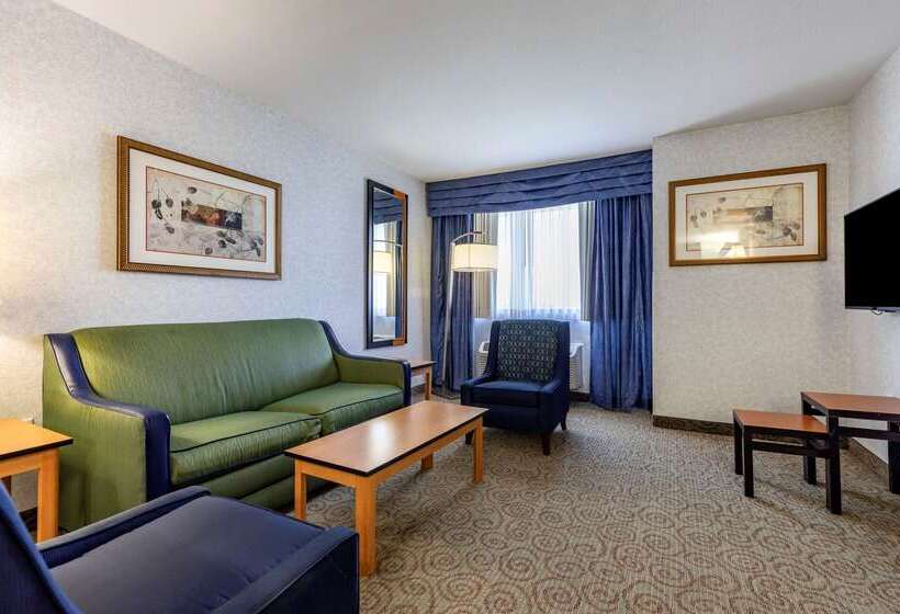 هتل Quality Inn & Suites Denver Airport  Gateway Park