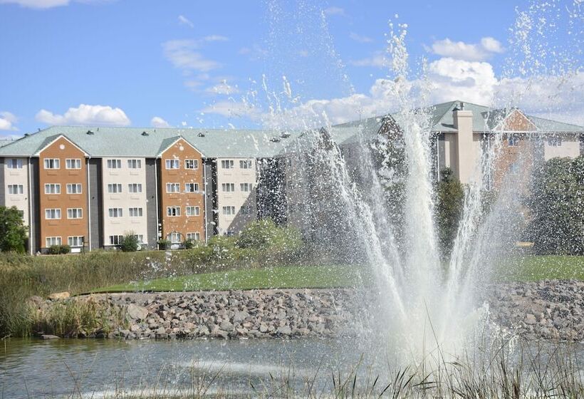 هتل Quality Inn & Suites Denver Airport  Gateway Park