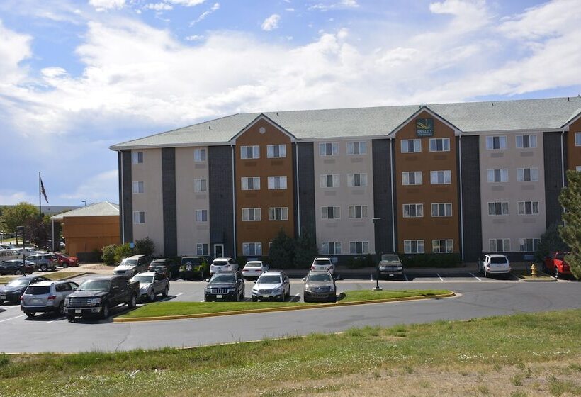 هتل Quality Inn & Suites Denver Airport   Gateway Park