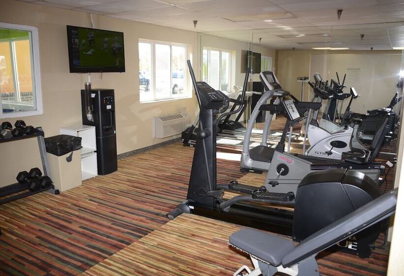 هتل Quality Inn & Suites Denver Airport   Gateway Park
